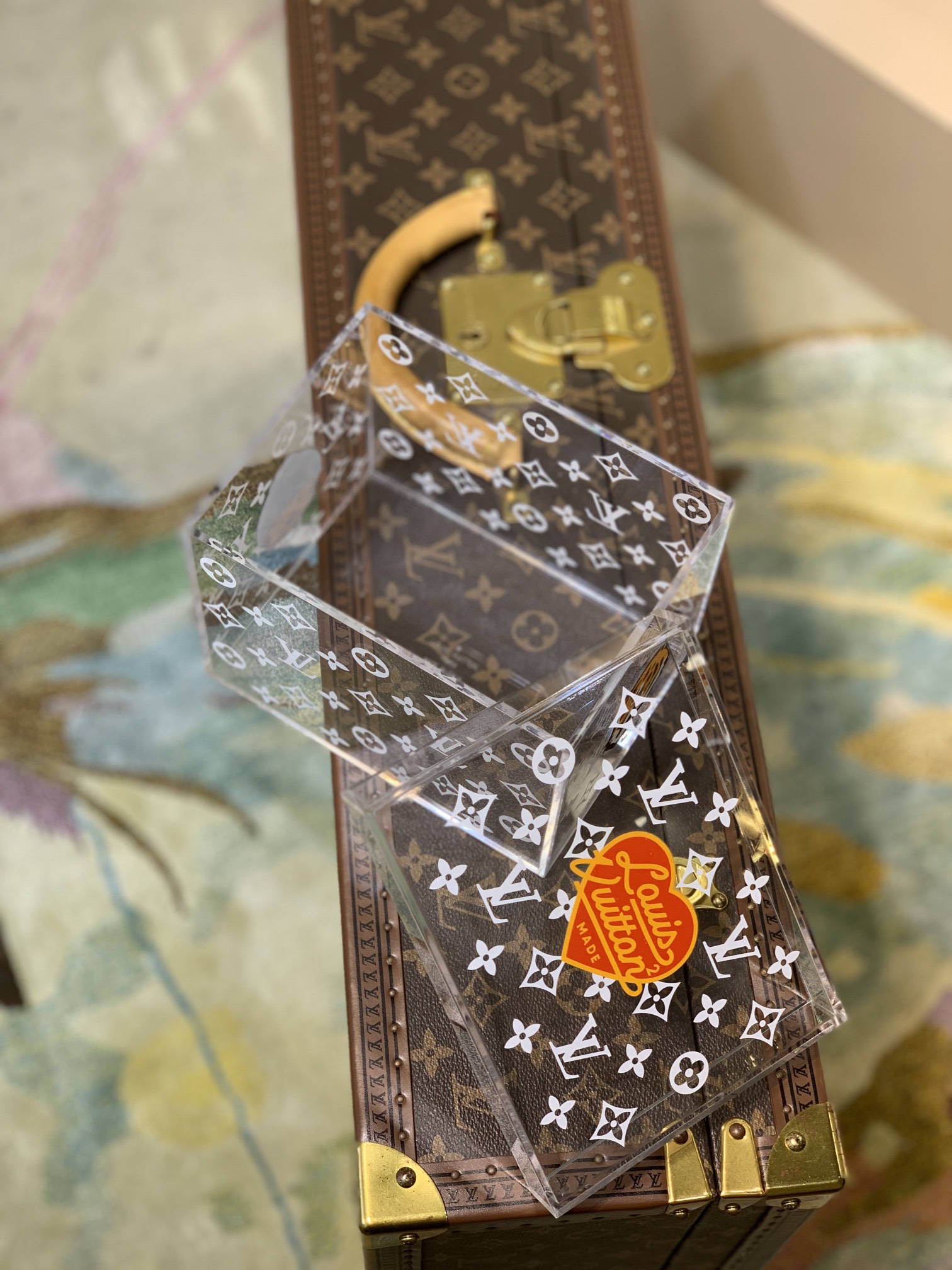 Bagsaaa L0vis Vvtt0n Transparent Box Nigo’s heart logo - 12.5 x 12.5 x 12.5 cm