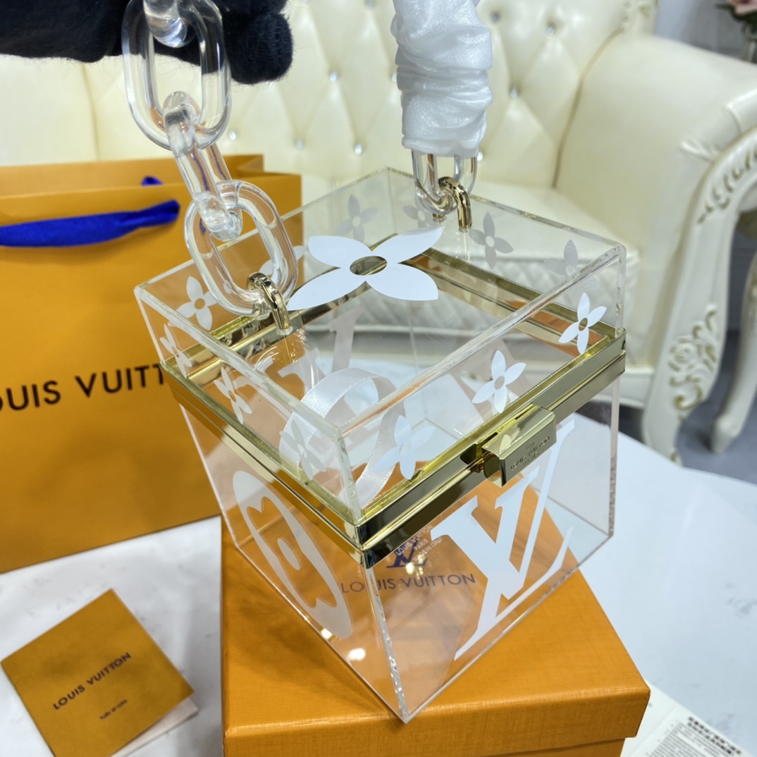 Bagsaaa L0vis Vvtt0n Cube Scott Box in White - 12.5x12.5x12.5cm