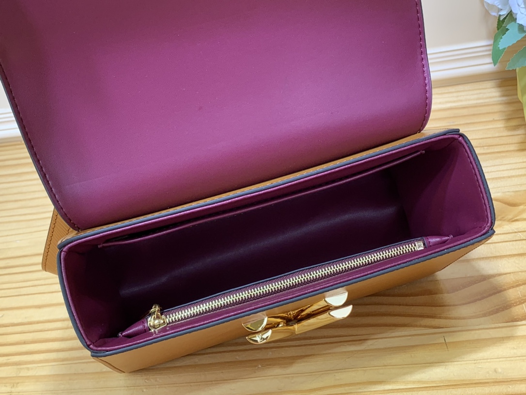 Bagsaaa L0vis Vvtt0n Twist MM Bag Brown Epi grained with charm gold strap - 23 x 17 x 9.5 cm