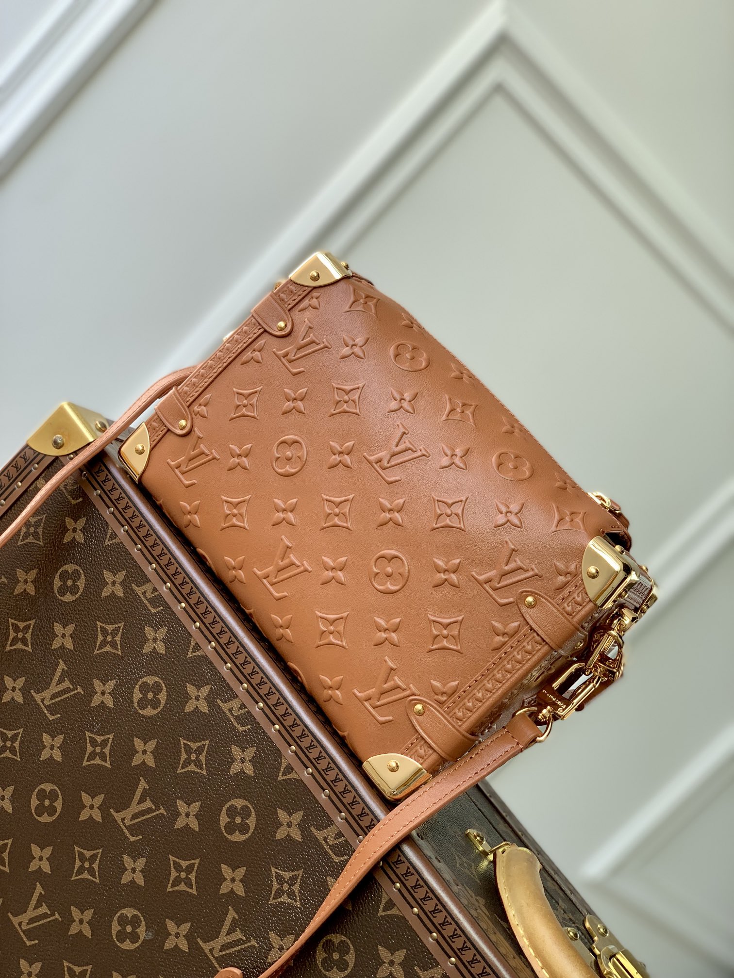 Bagsaaa L0vis Vvtt0n Side Trunk H27 Tan Brown - 21 x 14 x 6 cm