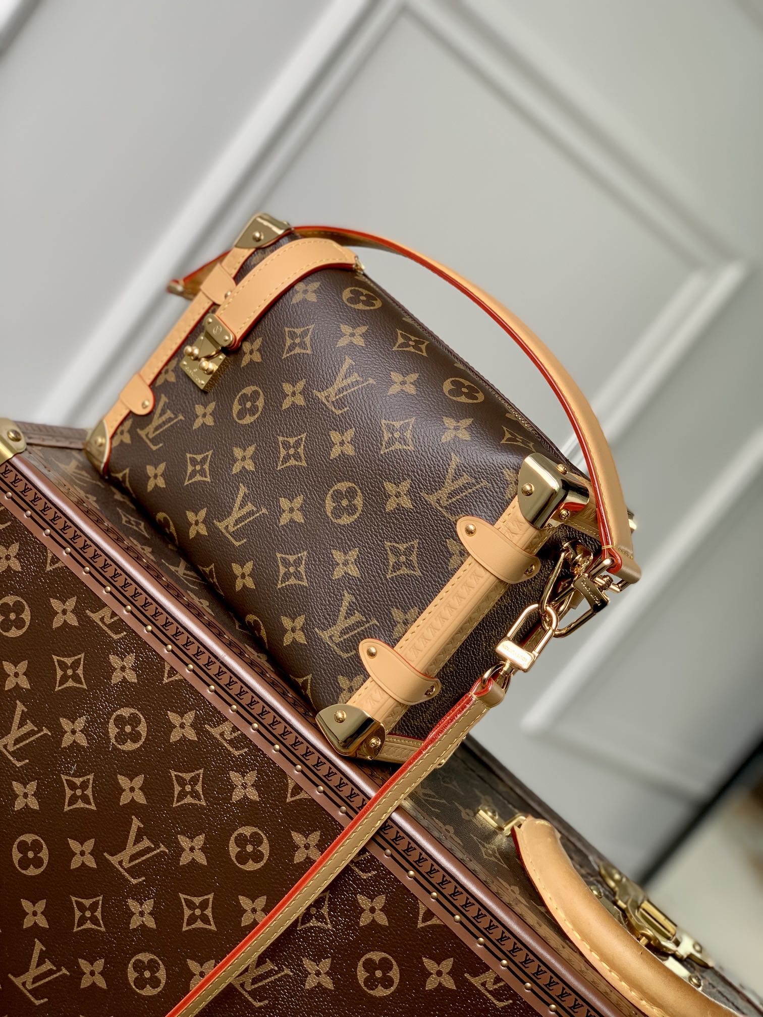 Bagsaaa L0vis Vvtt0n Side Trunk MM Monogram Canvas M46358 - 23.5 x 16 x 8.5 cm