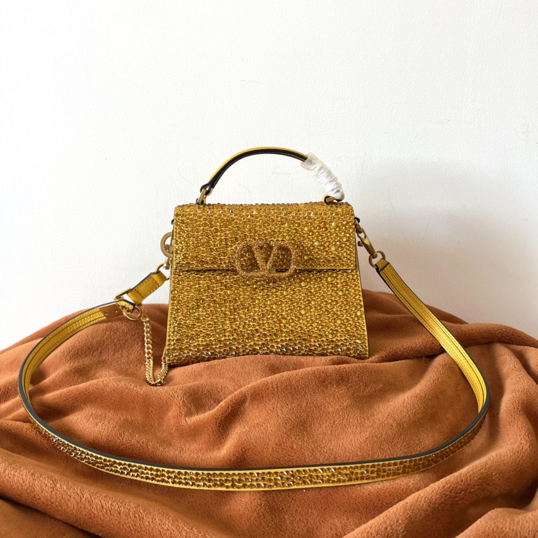 Bagsaaa Va1e*ntin0 Vsling Mini Handbag With Sparkling Embroidery Yellow - W19xH13xD9 cm