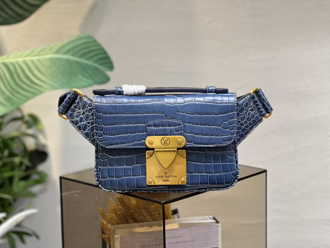 Bagsaaa L0vis Vvtt0n Bumbag Crocodilian leather - 21 x 15 x 4cm
