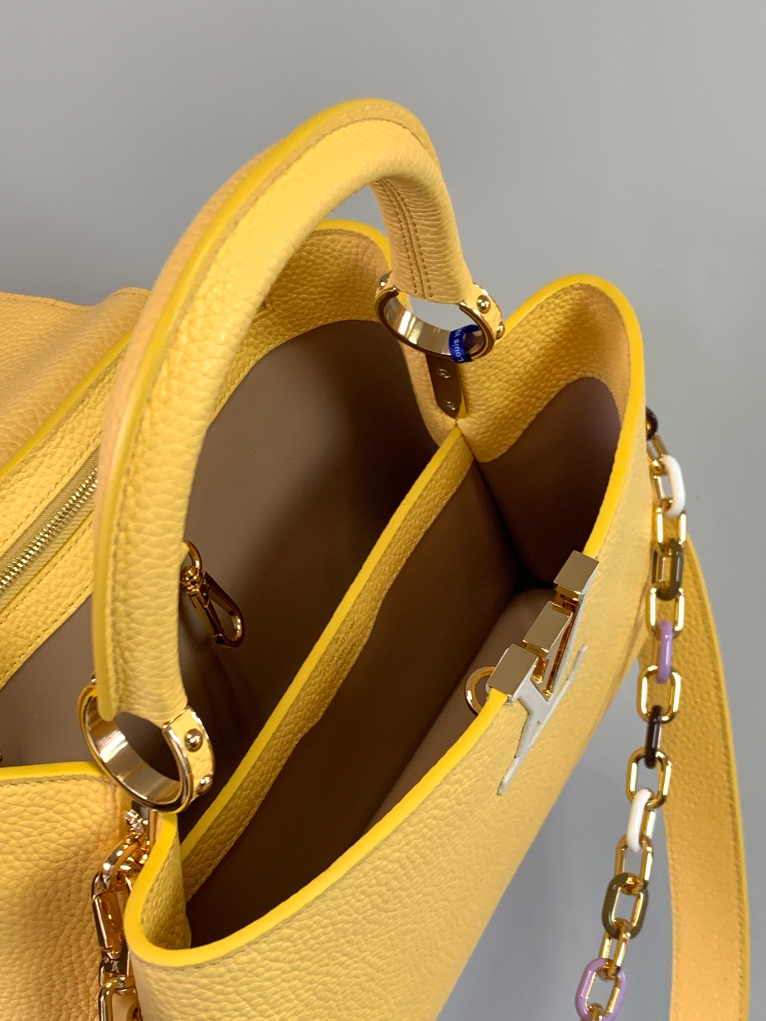 Bagsaaa L0vis Vvtt0n Capucines MM Bag Yellow Taurillon leather With Chain Strap - 31.5 x 20 x 11 cm