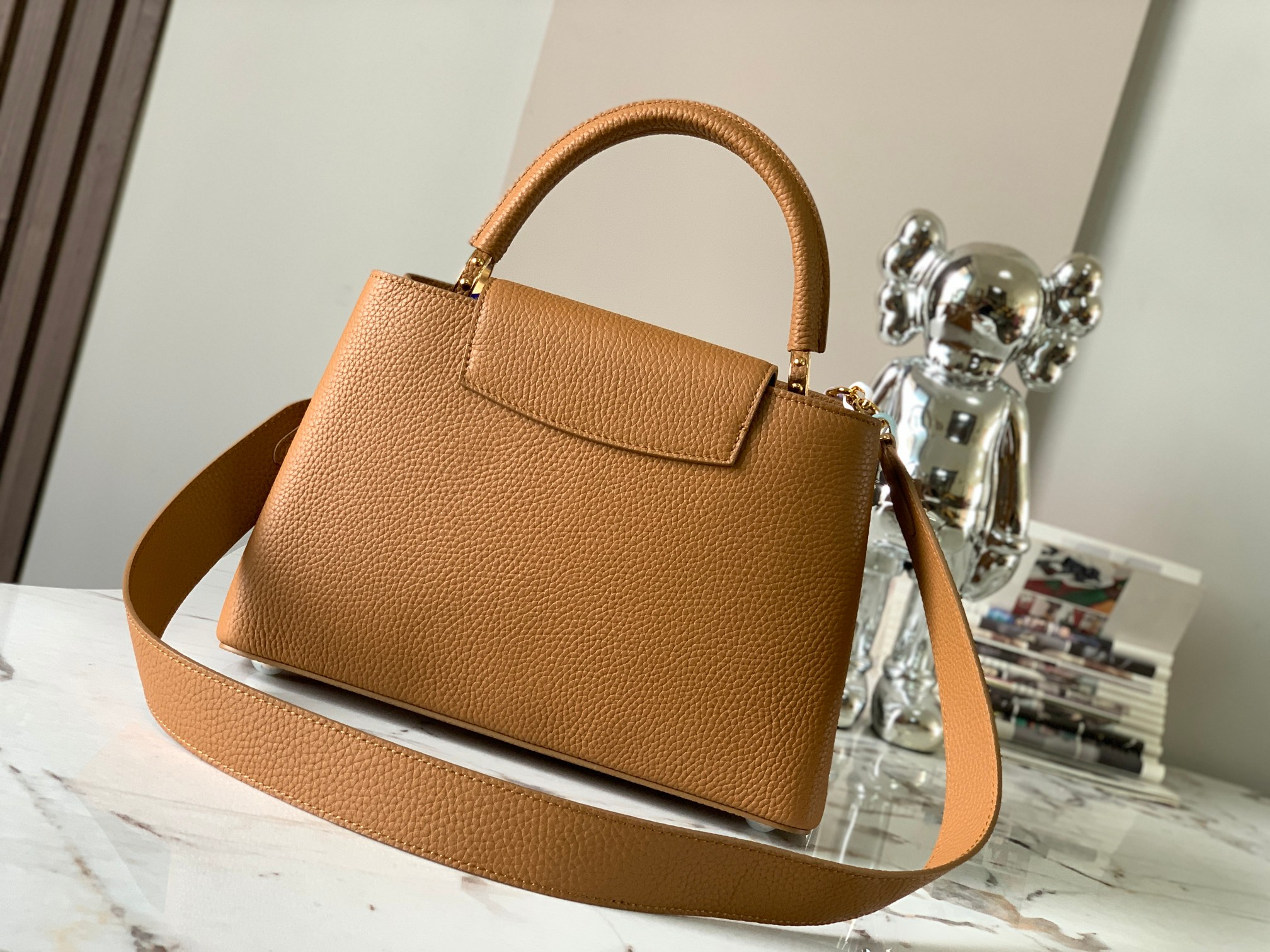 Bagsaaa L0vis Vvtt0n Capucines MM Bag Brown Taurillon leather With Chain Strap - 31.5 x 20 x 11 cm