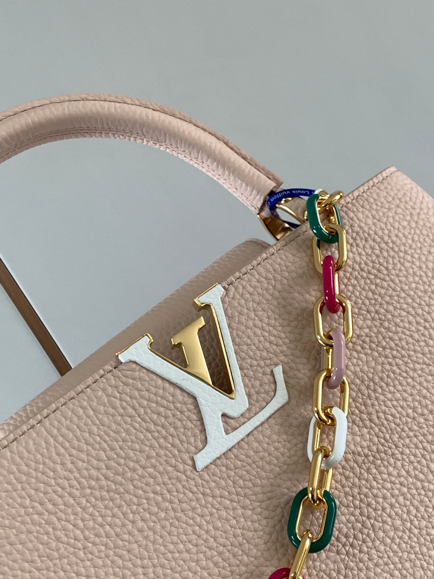 Bagsaaa L0vis Vvtt0n Capucines MM Bag Light Pink Taurillon leather With Chain Strap - 31.5 x 20 x 11 cm