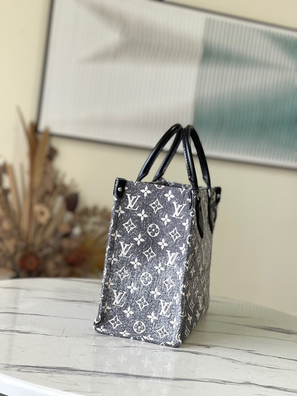 Bagsaaa L0vis Vvtt0n Onthego MM Denim Black - 35 x 27 x 14 cm