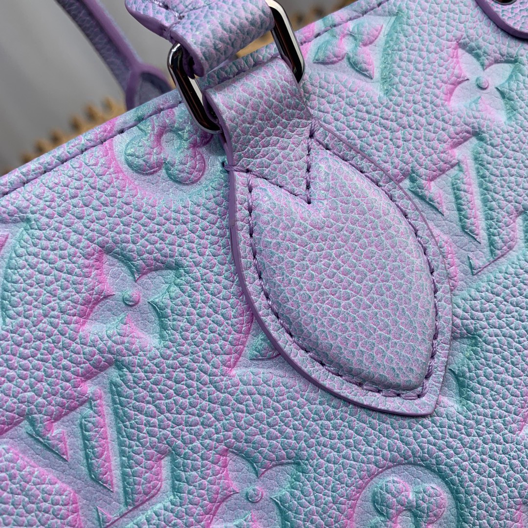 Bagsaaa L0vis Vvtt0n Onthego PM Purple Sprayed grained cowhide - 20.5 x 13.5 x 12 cm
