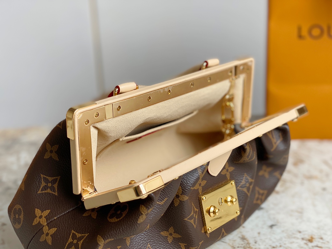 Bagsaaa L0vis Vvtt0n Monogram Clutch Bag - 28 x 14 x 10 cm