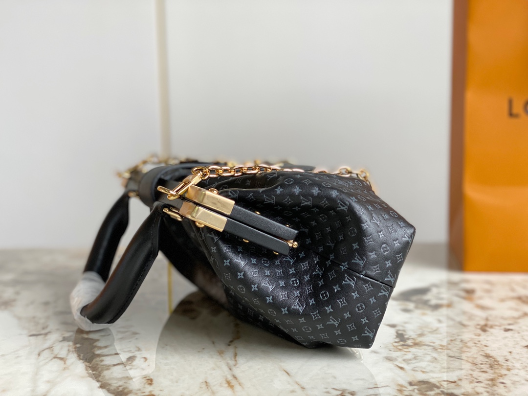 Bagsaaa L0vis Vvtt0n Black Calfskin Clutch Bag - 28 x 14 x 10 cm