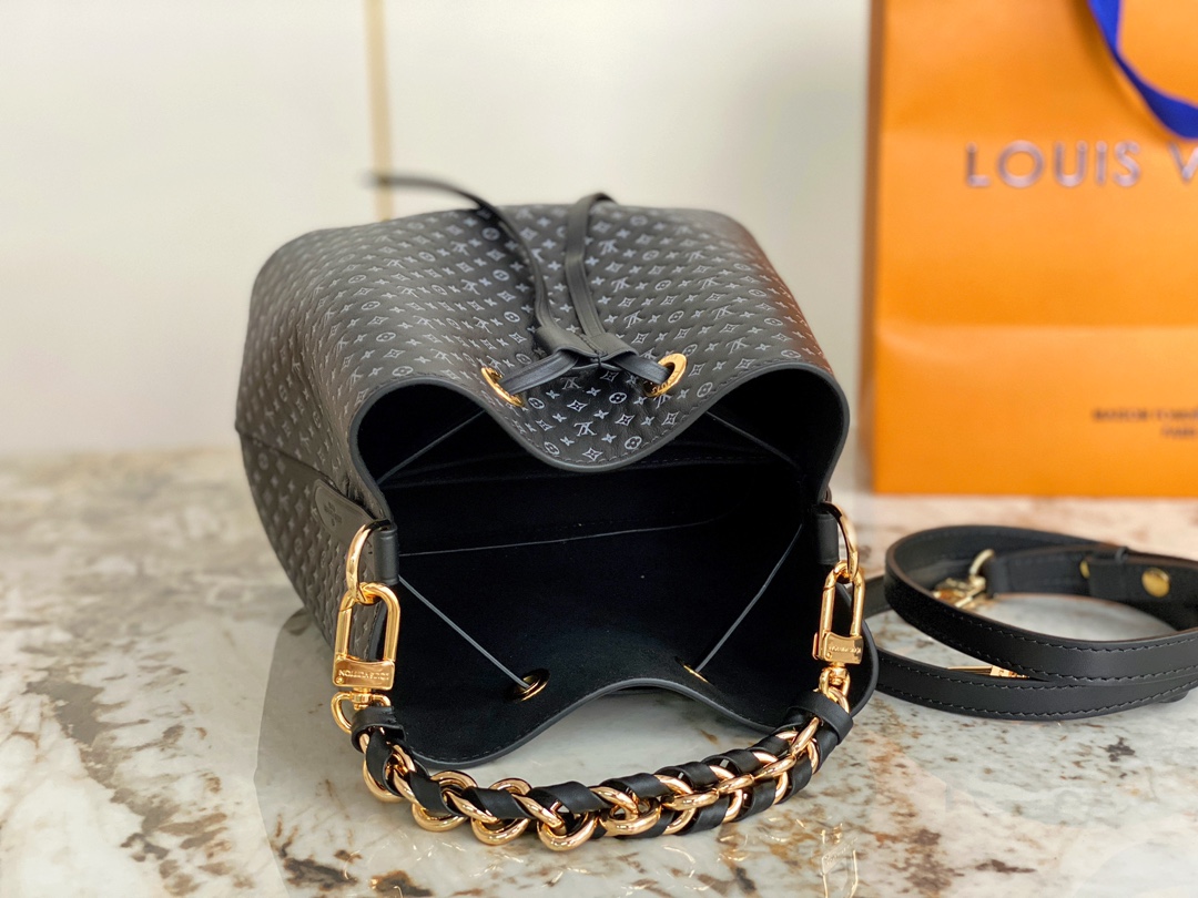 Bagsaaa L0vis Vvtt0n Neonoe BB Black Calfskin - 20 x 20 x 13 cm