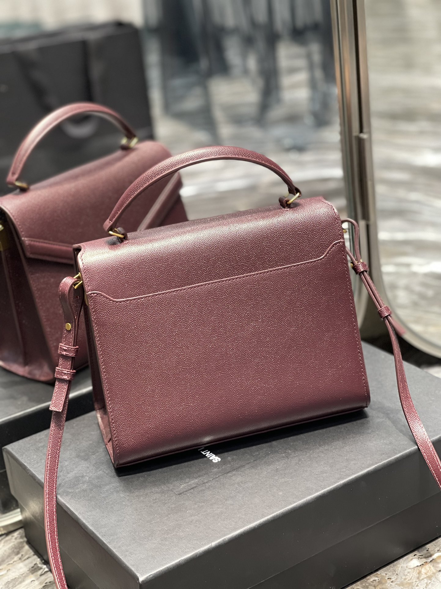 Bagsaaa Y51 Cassandra Grained Leather Burgundy Medium Bag - 20×16×7.5cm