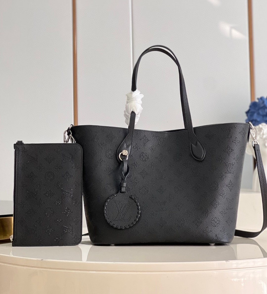 Bagsaaa L0vis Vvtt0n Blossom MM Tote Black Bag - 30 x 27.5 x 16 cm