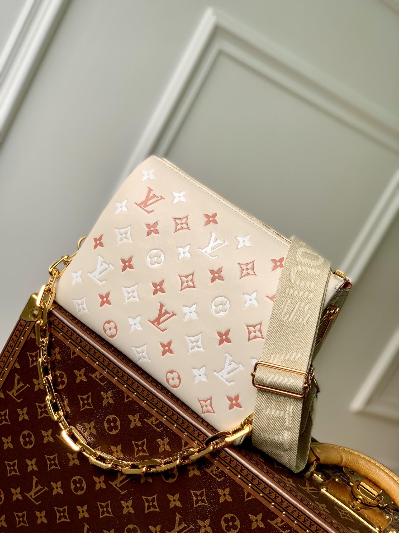 Bagsaaa L0vis Vvtt0n Coussin PM Beige and Orange - 26 x 20 x 12cm