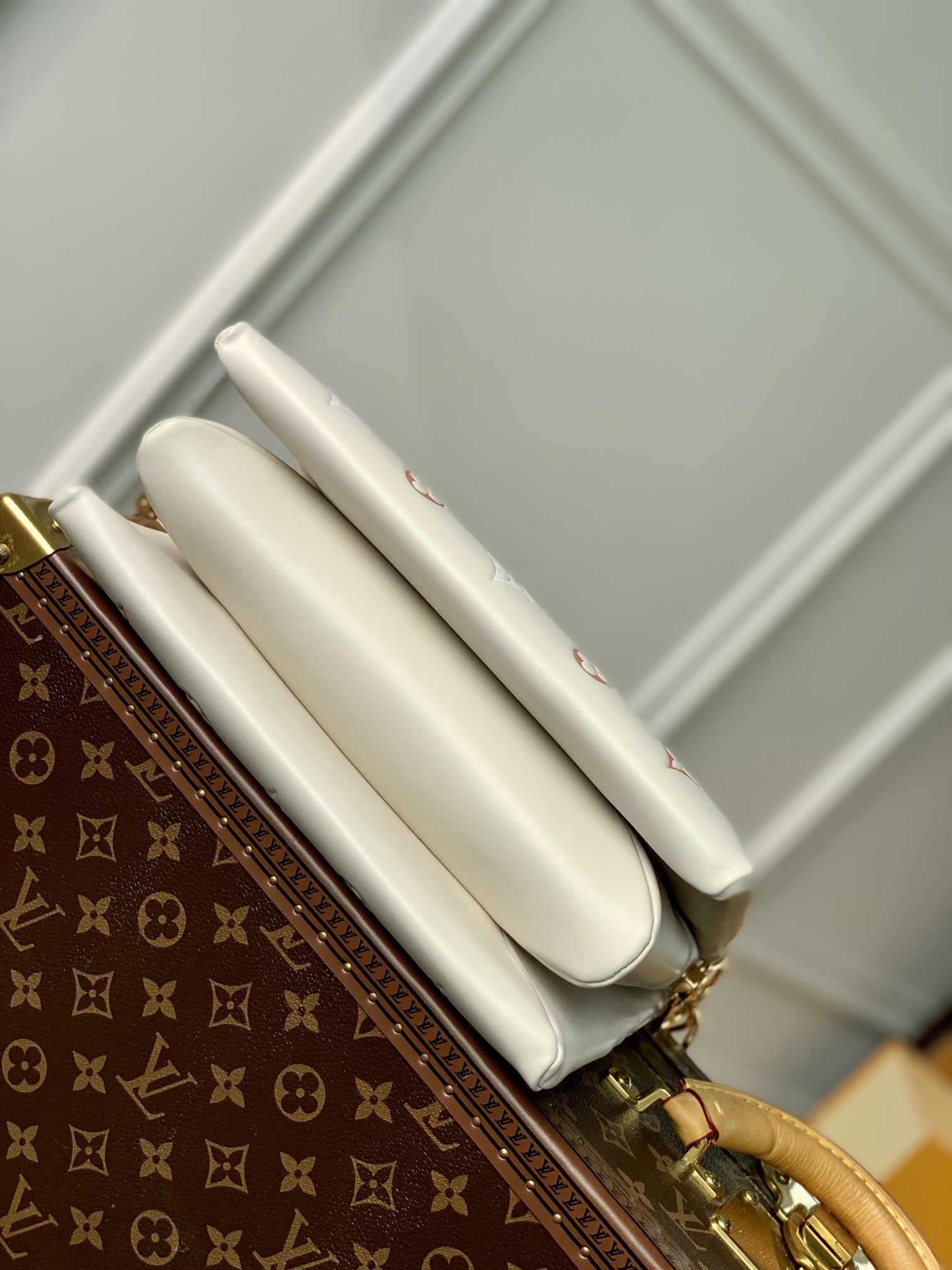 Bagsaaa L0vis Vvtt0n Coussin PM Beige and Orange - 26 x 20 x 12cm