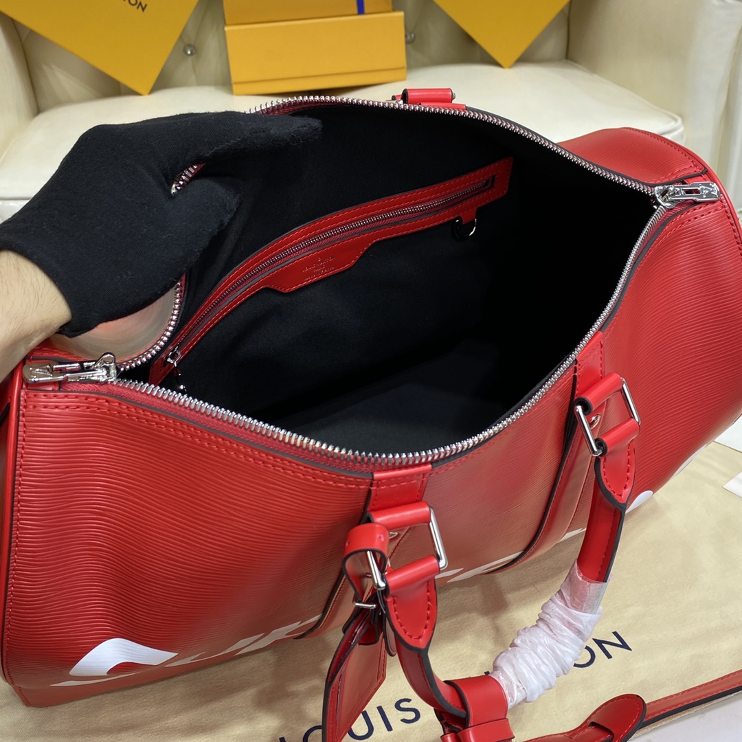 Bagsaaa L0vis Vvtt0n x Svp*me Keepall Bandouliere Red - 45*20*26cm
