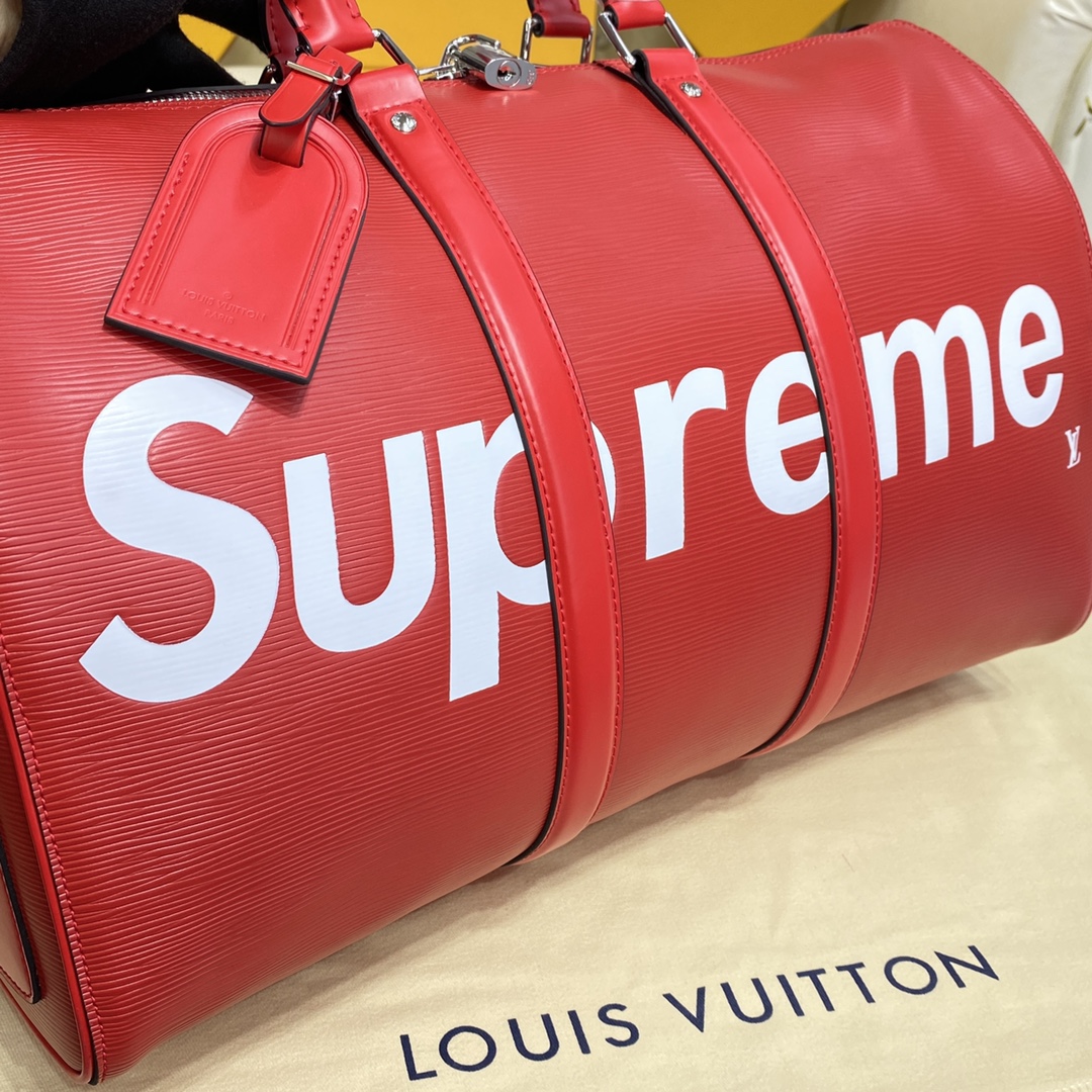 Bagsaaa L0vis Vvtt0n x Svp*me Keepall Bandouliere Red - 45*20*26cm