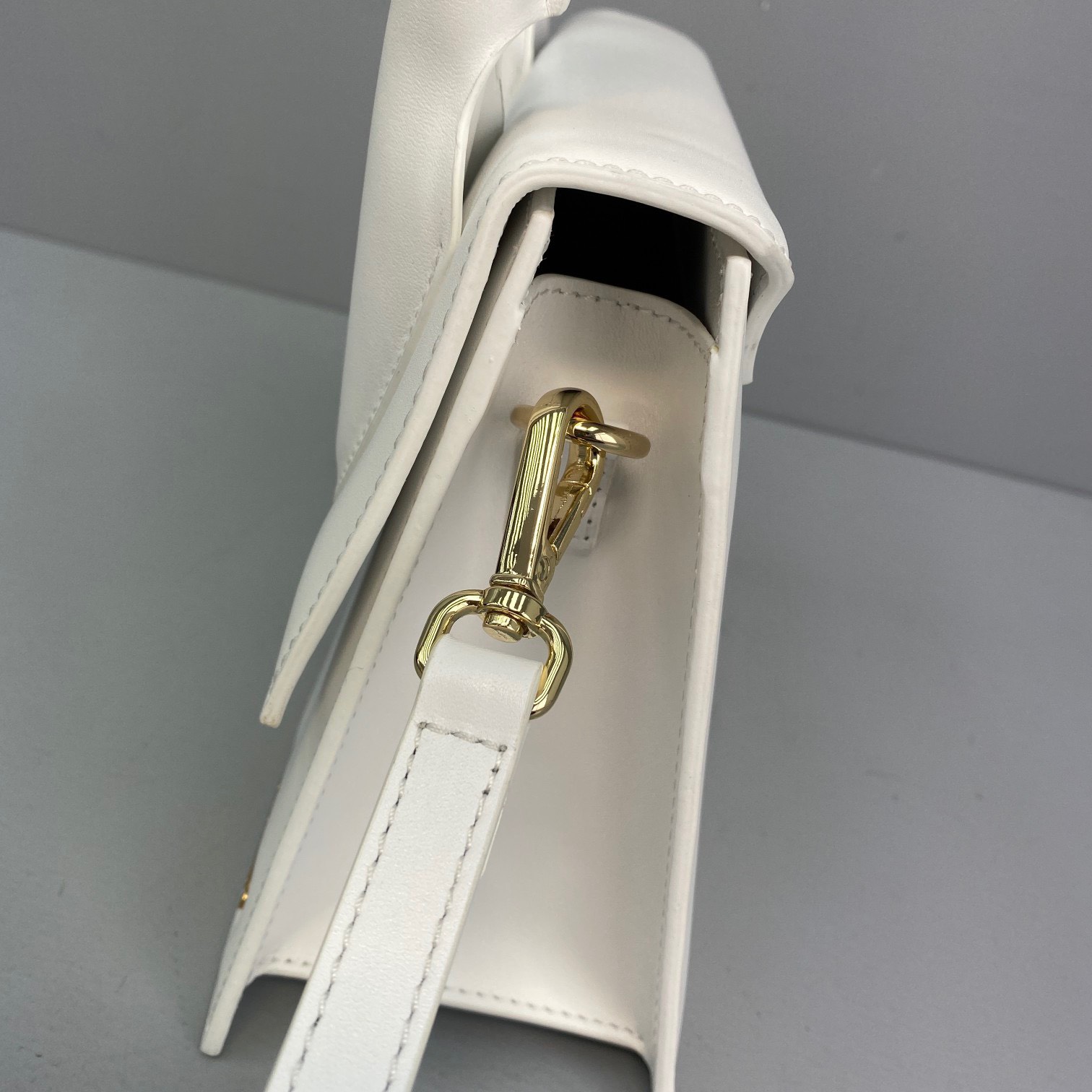 Bagsaaa Jacquemus Le Grand Chiquito White Leather - 22x18cm