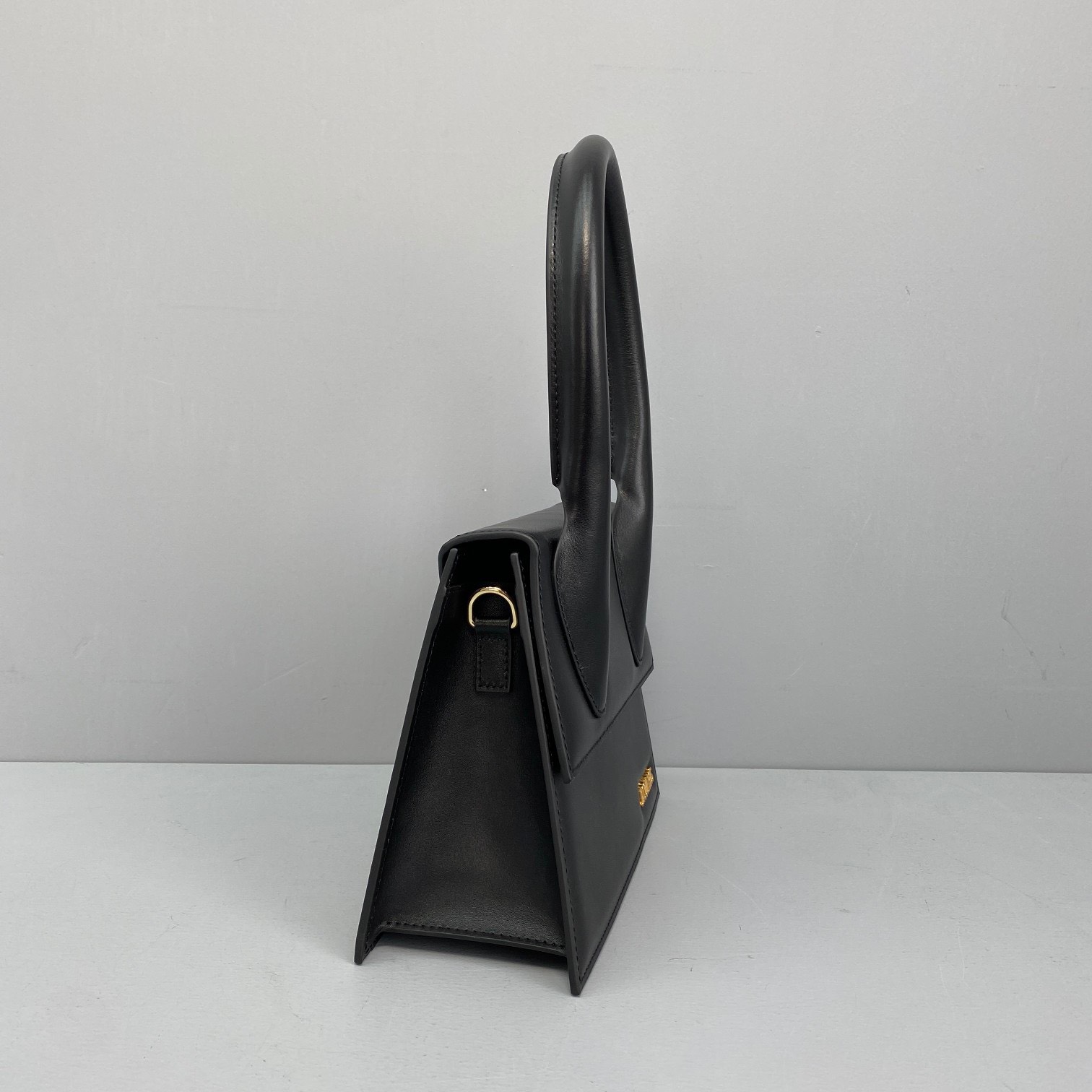 Bagsaaa Jacquemus Le Grand Chiquito Black Leather - 22x18cm