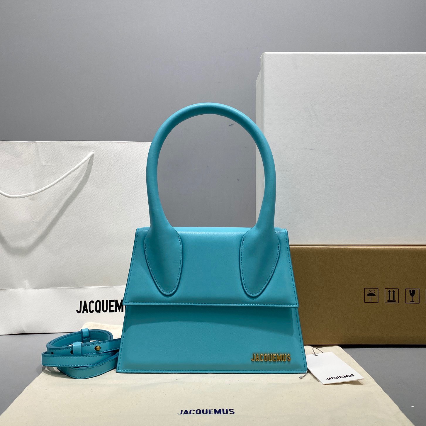 Bagsaaa Jacquemus Le Grand Chiquito Blue Leather - 22x18cm