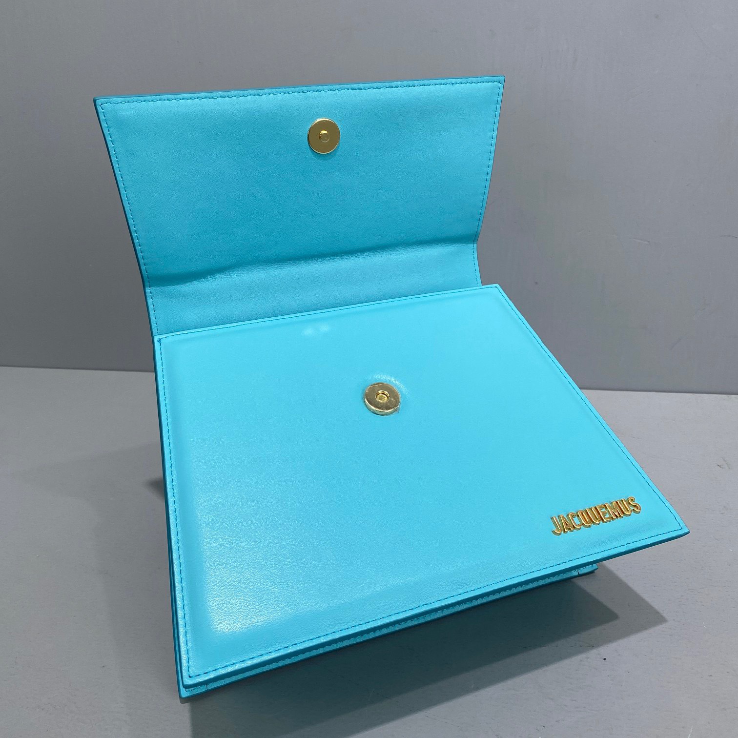 Bagsaaa Jacquemus Le Grand Chiquito Blue Leather - 22x18cm