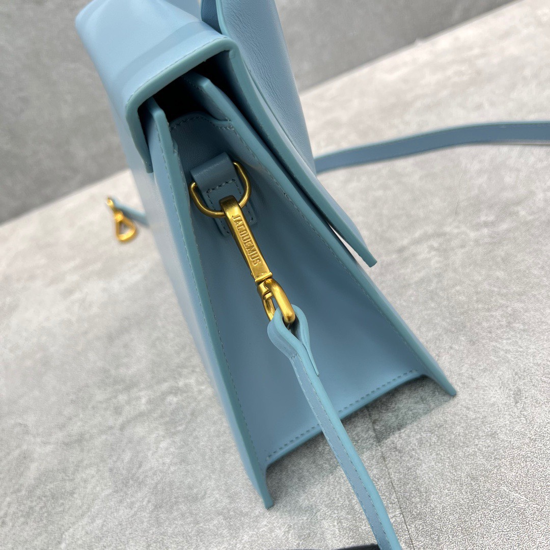 Bagsaaa Jacquemus Le Grand Chiquito Light Blue Leather - 22x18cm
