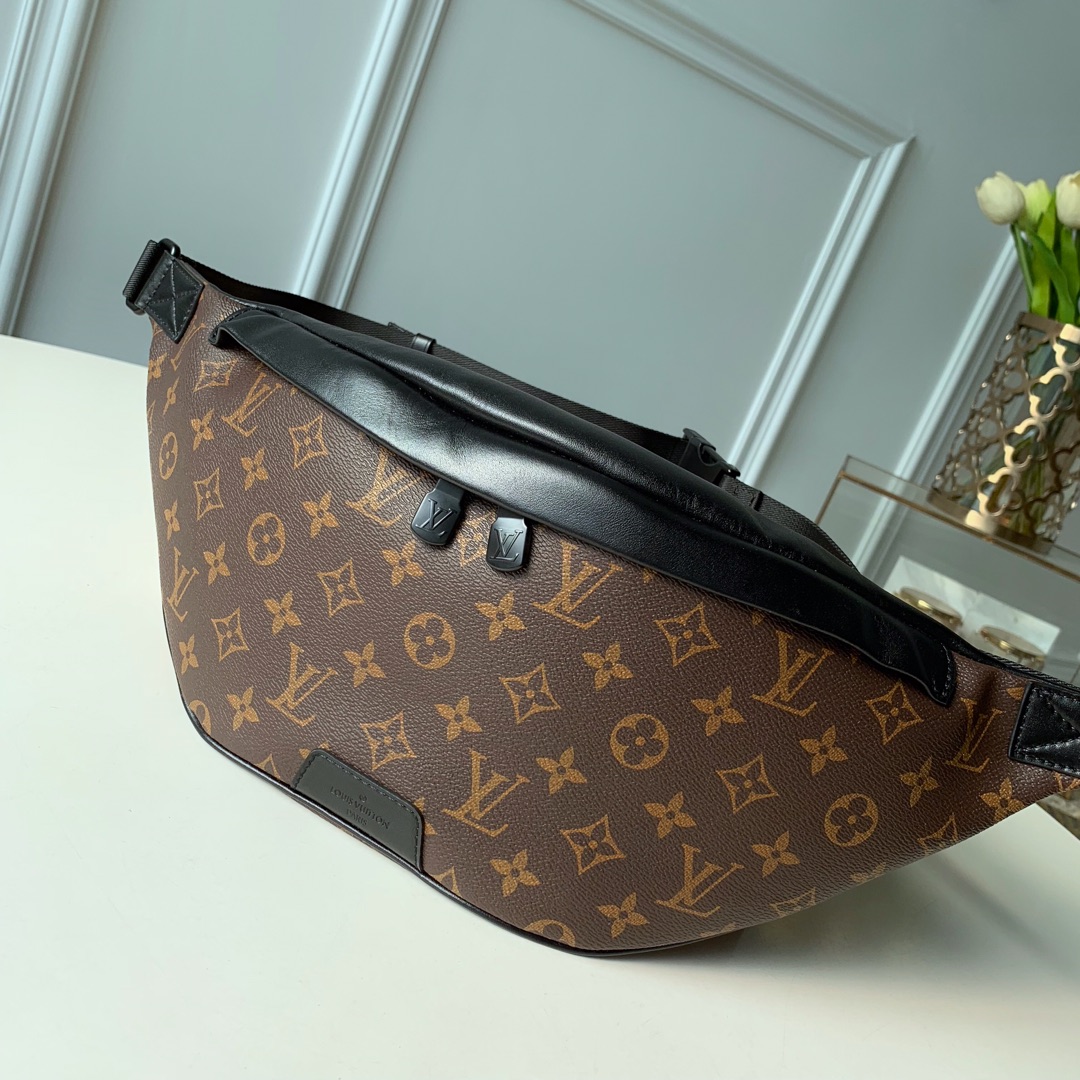 Bagsaaa L0vis Vvtt0n Discovery Bumbag - 47.0 x 20.0 x 9.0 cm