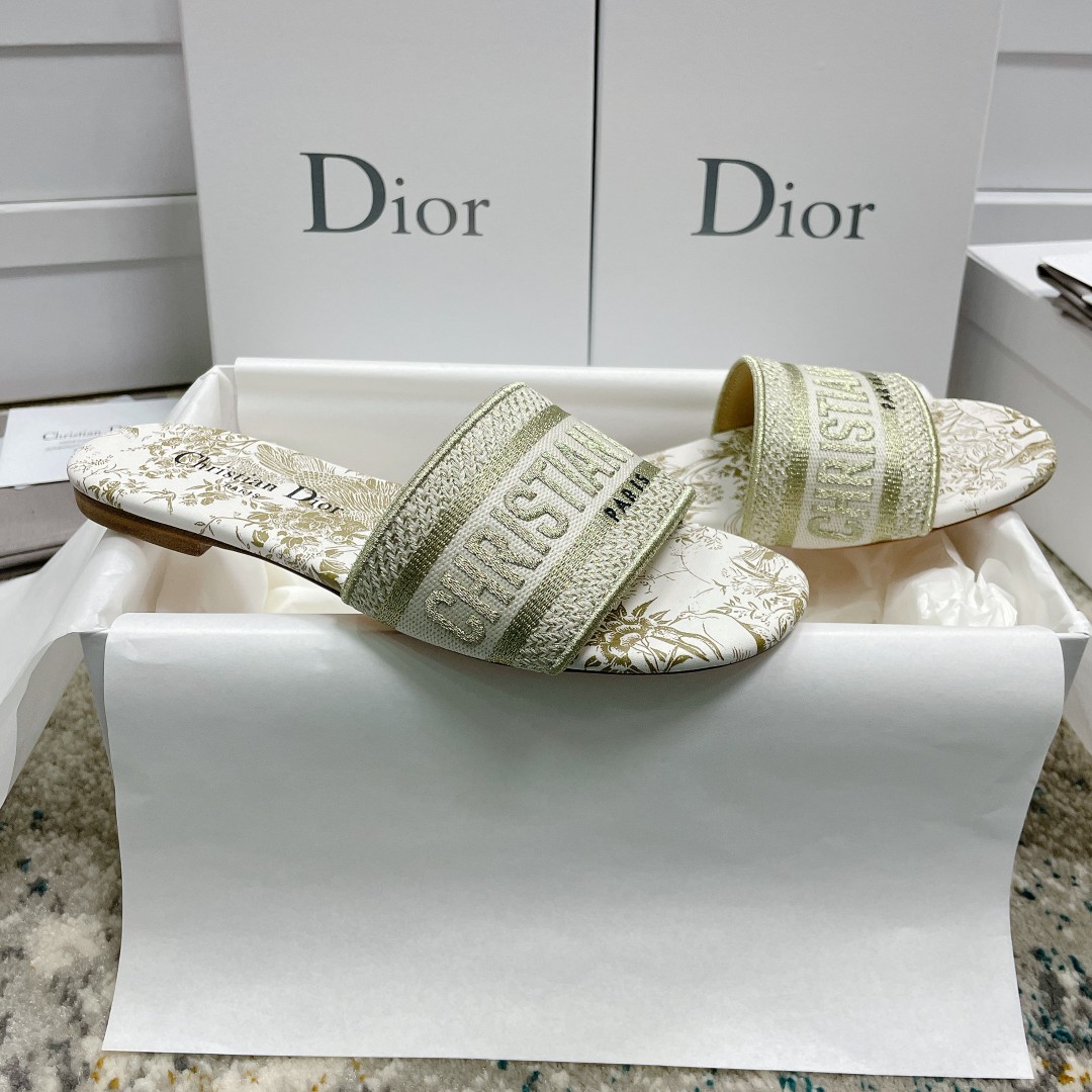 Bagsaaa D10r Dway Slides Gold Embroidery