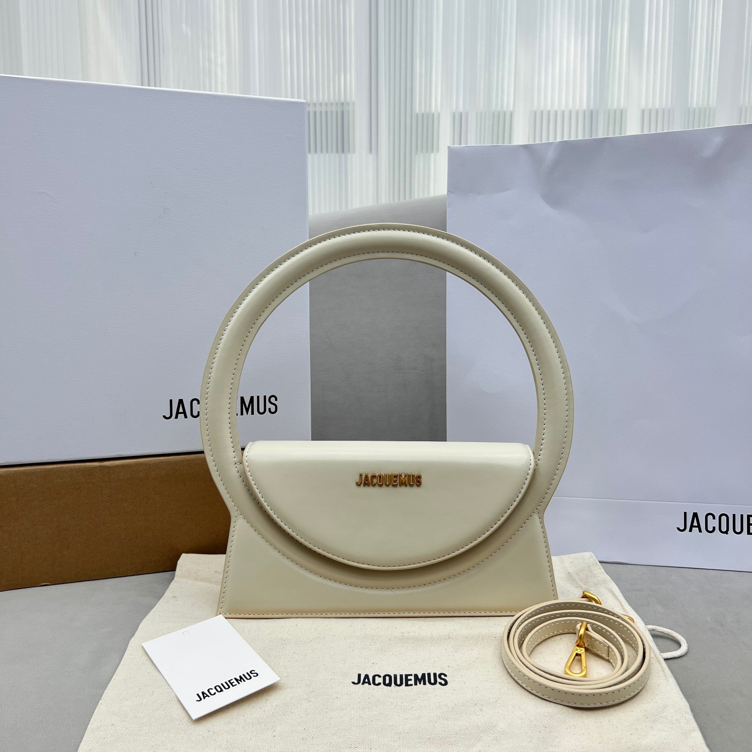 Bagsaaa Jacquemus Le Sac Rond Cirlce Bag Off White - 26 x 12.5 cm