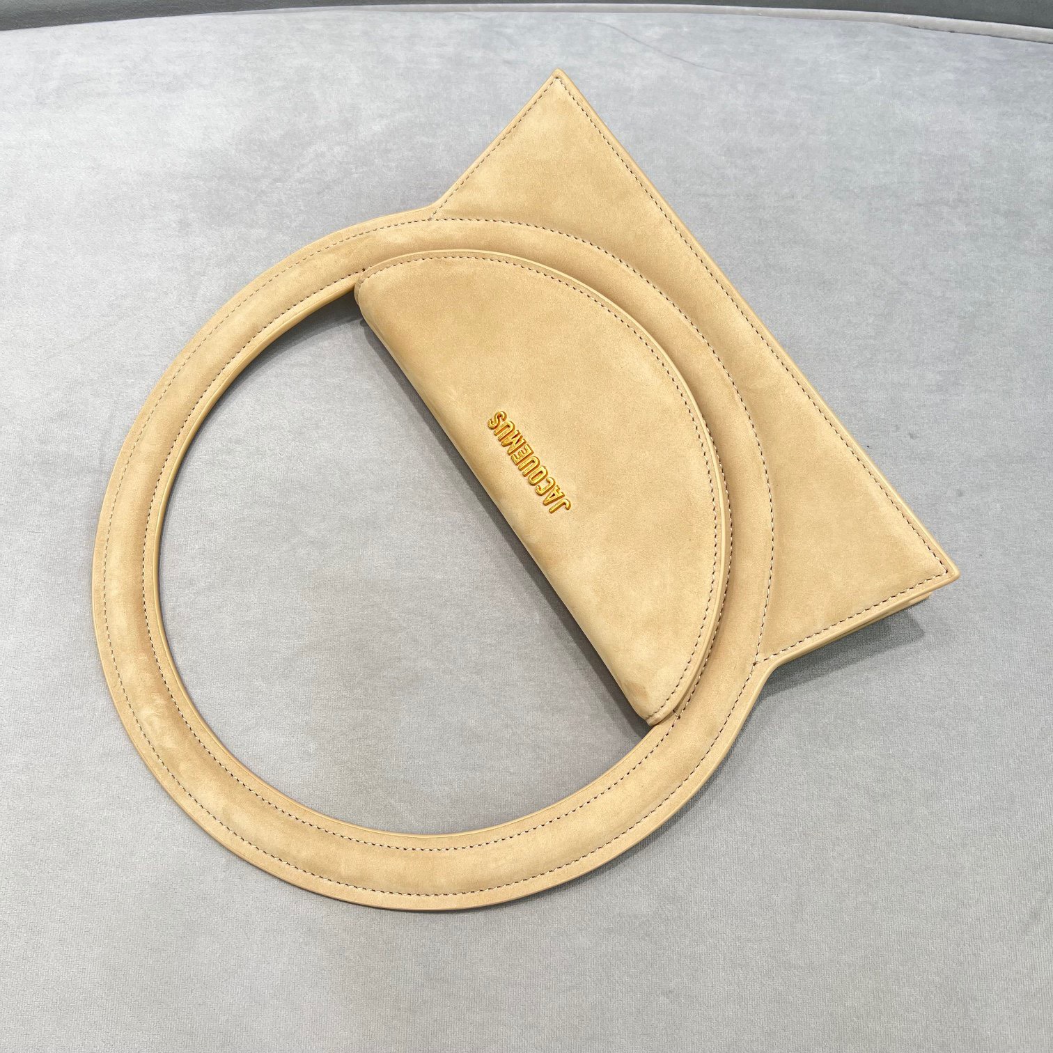 Bagsaaa Jacquemus Le Sac Rond Cirlce Velvet Beige Bag - 26 x 12.5 cm