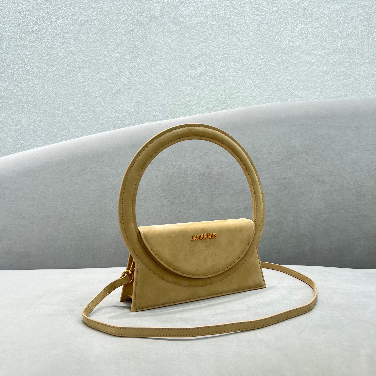 Bagsaaa Jacquemus Le Sac Rond Cirlce Velvet Beige Bag - 26 x 12.5 cm