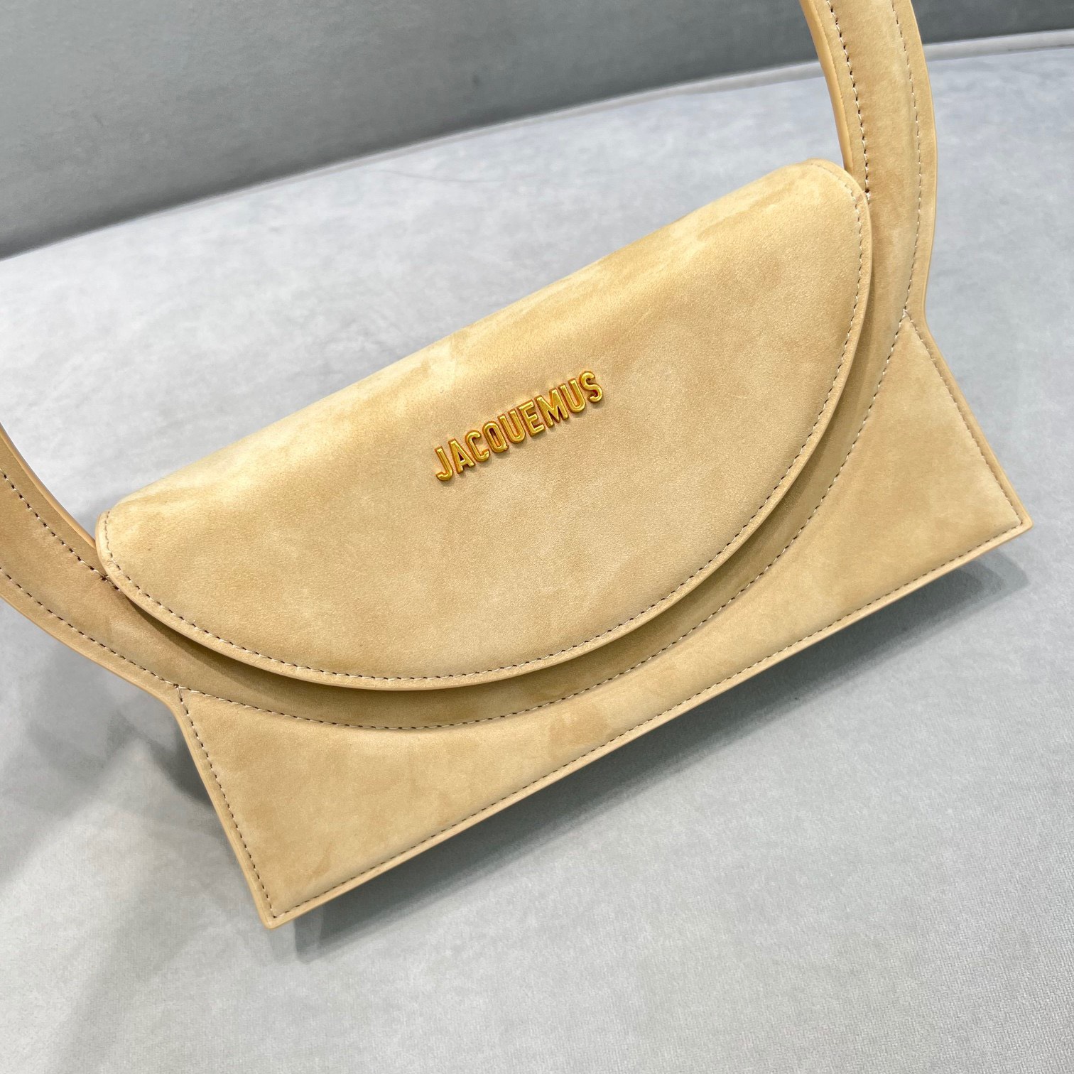 Bagsaaa Jacquemus Le Sac Rond Cirlce Velvet Beige Bag - 26 x 12.5 cm