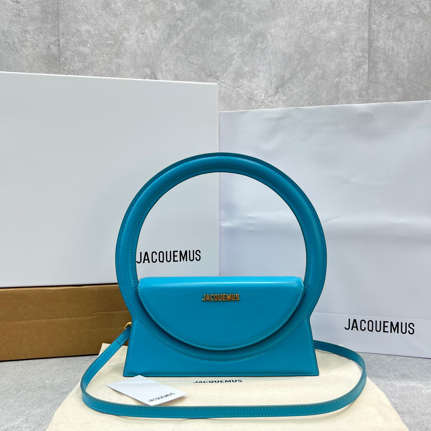 Bagsaaa Jacquemus Le Sac Rond Cirlce Bag Blue - 26 x 12.5 cm