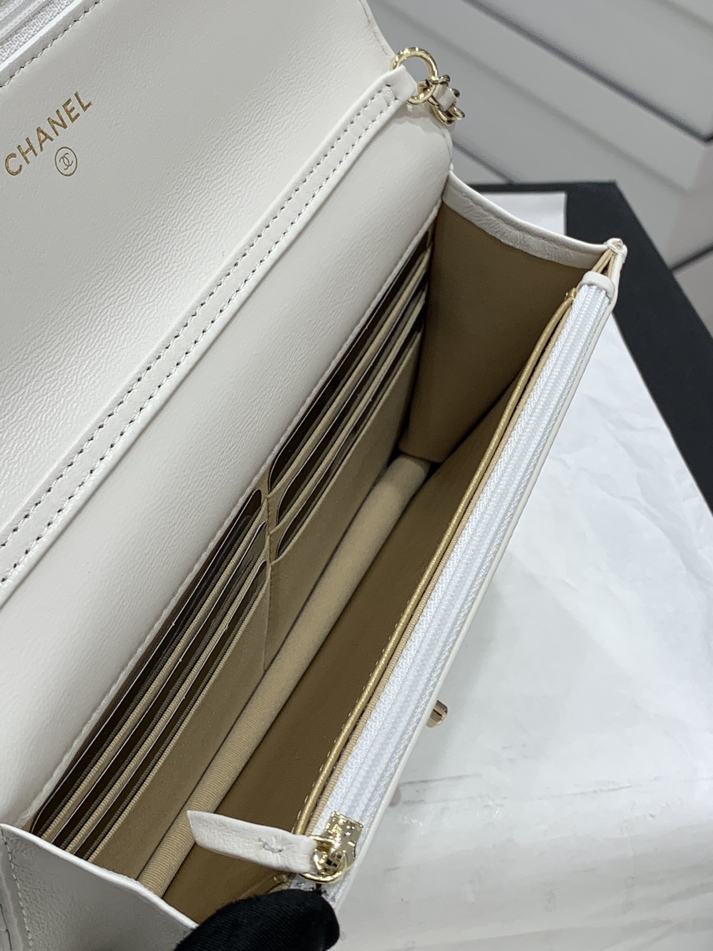 Bagsaaa Ch**el WOC Lambskin Leather With Ball Charm Strap White - 19-3.5-12cm
