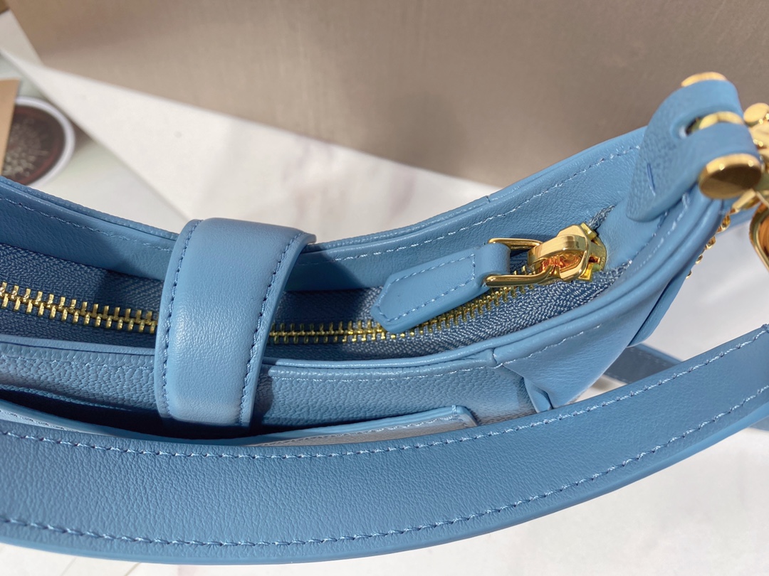 BAGSAAA Bv1g*ai SERPENTI ELLIPSE CROSSBODY BLUE BAG - 19.5 x 20 x 4.5 CM
