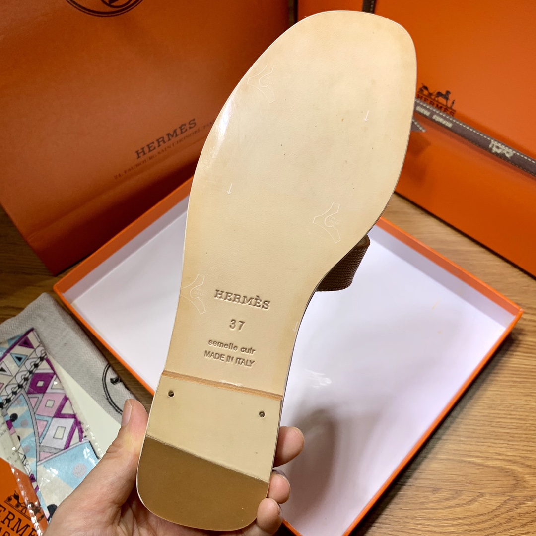 Bagsaaa H**me5 Slides White Granied Leather