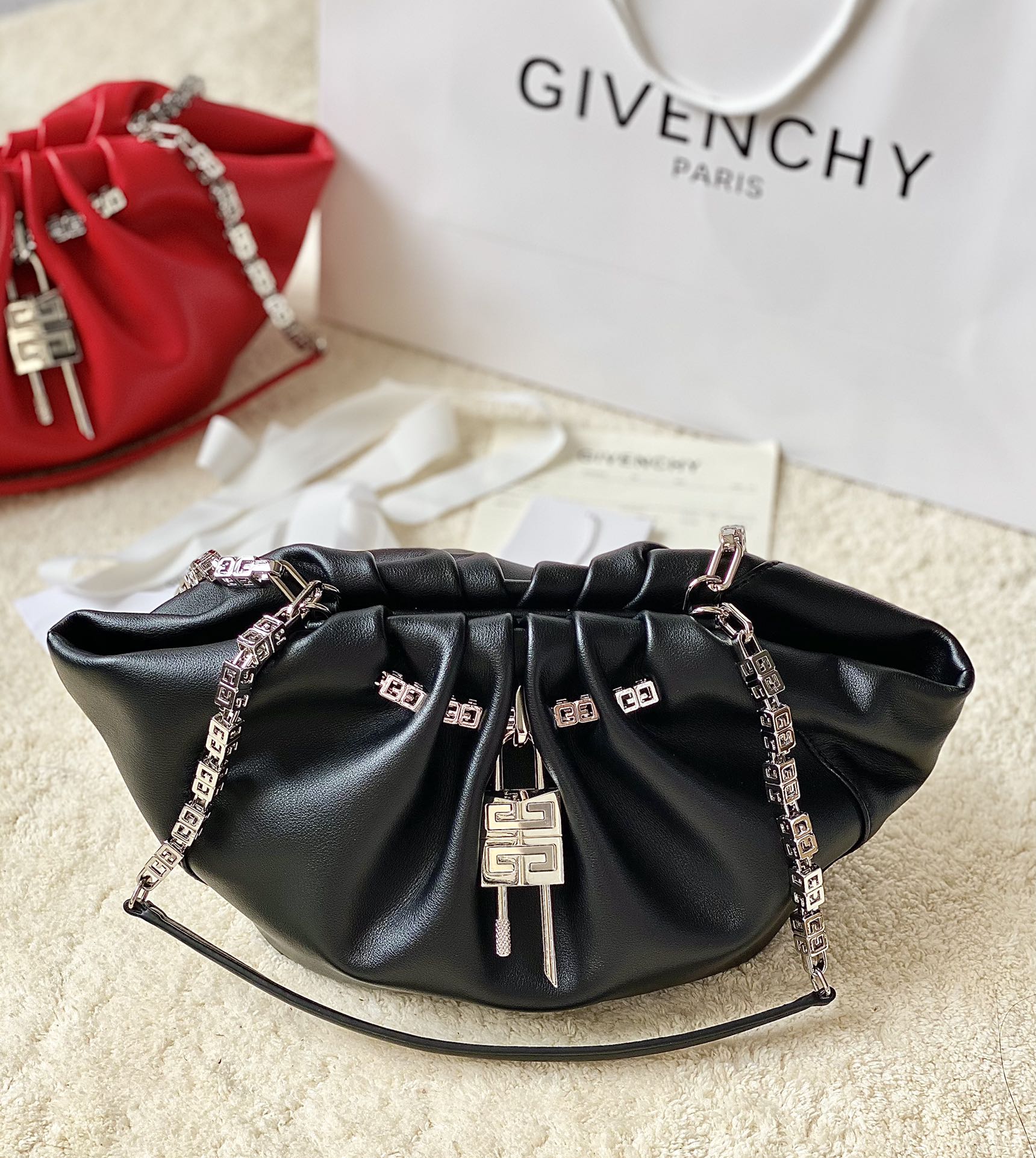 Bagsaaa Givenchy Kenny Black Bag - 32x22x17cm