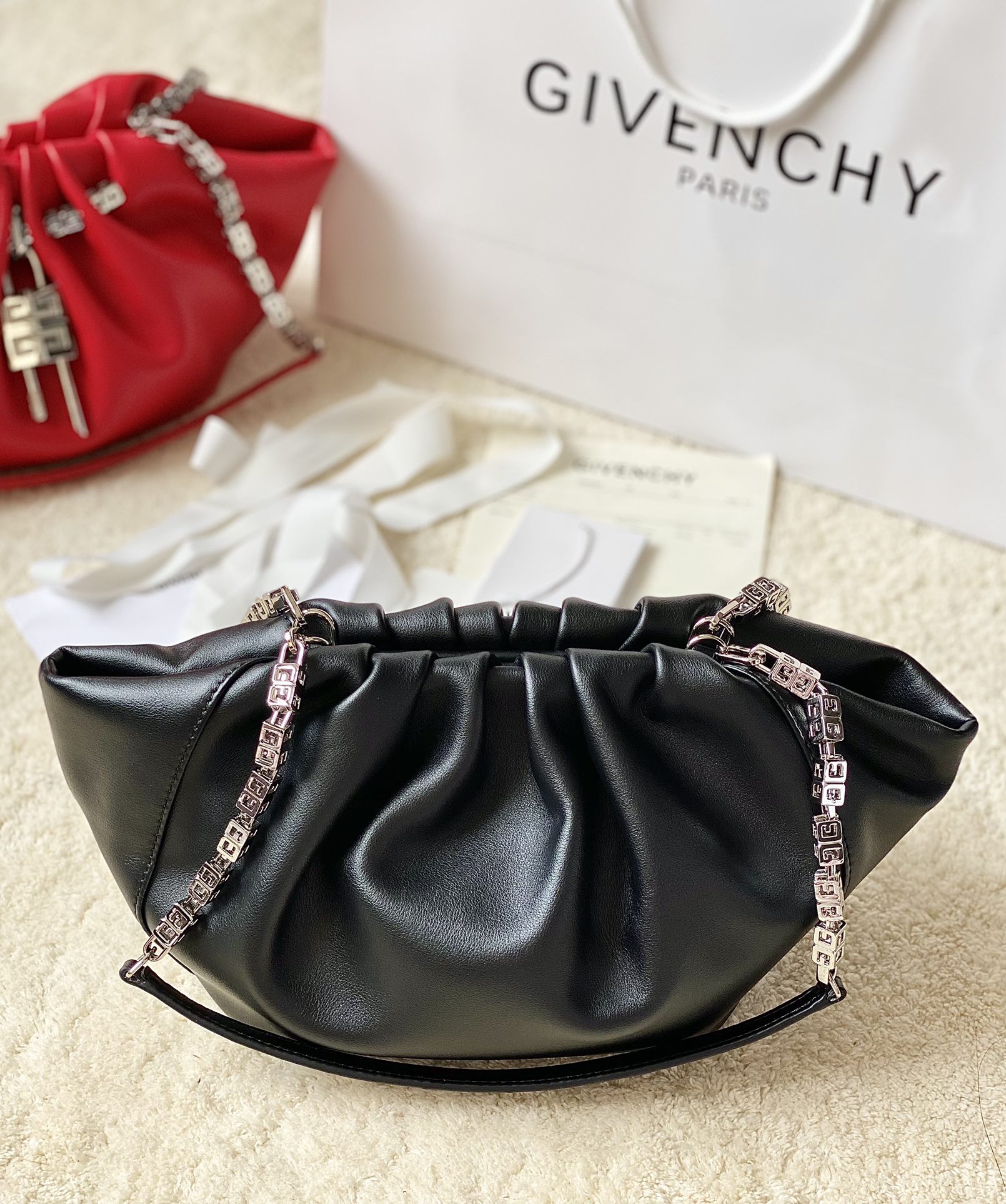 Bagsaaa Givenchy Kenny Black Bag - 32x22x17cm