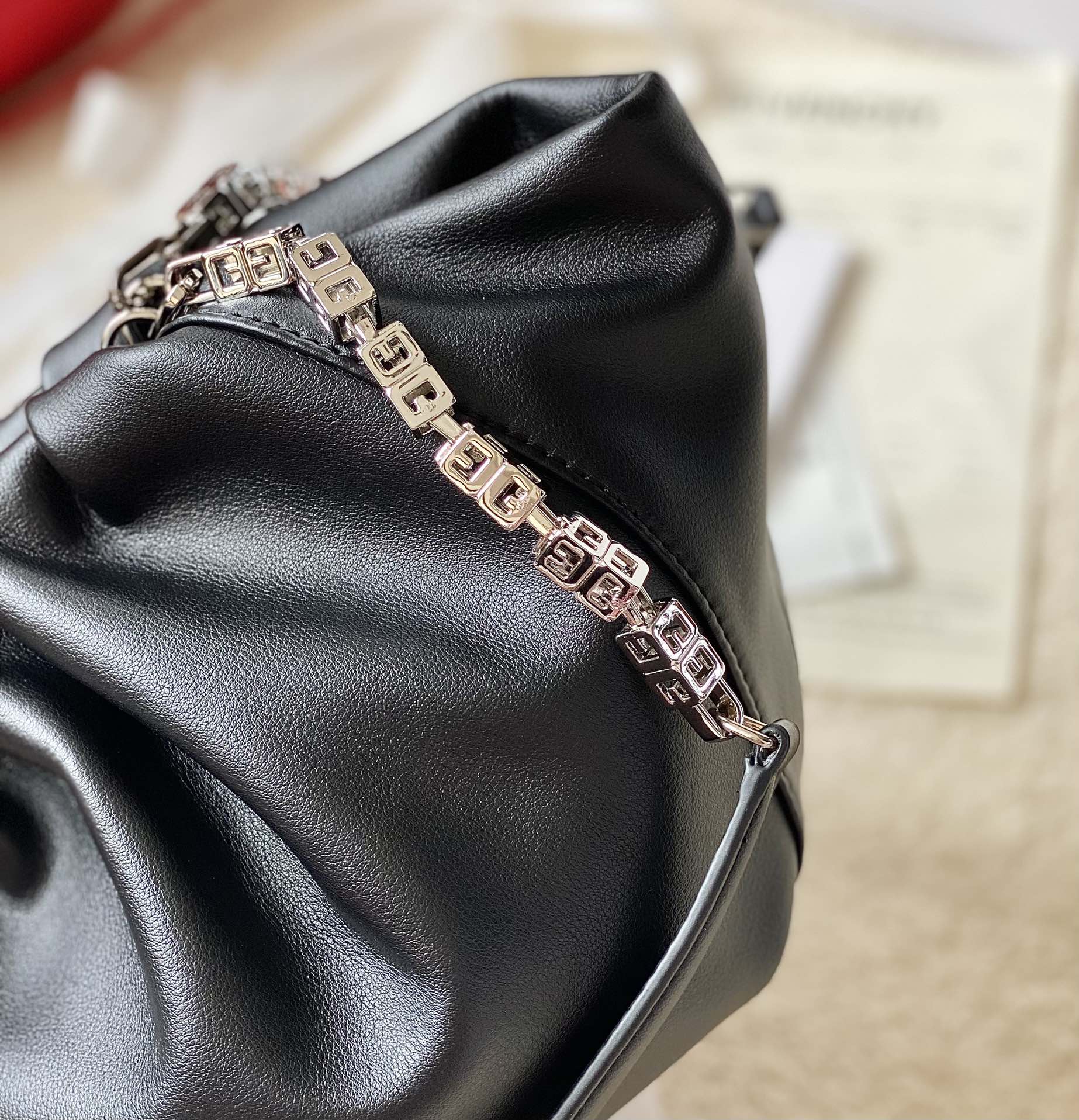 Bagsaaa Givenchy Kenny Black Bag - 32x22x17cm