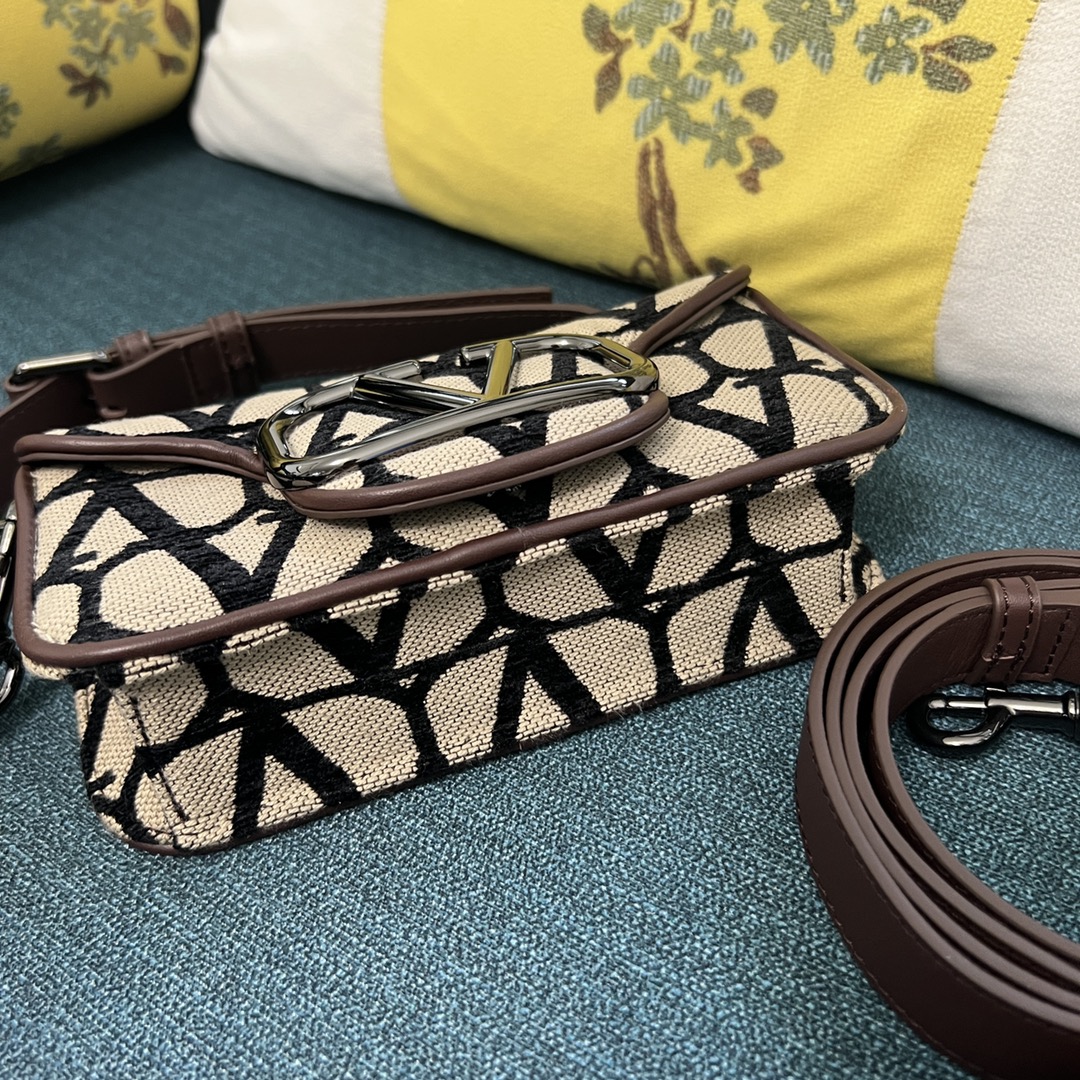 Bagsaaa Va1e*ntin0 Garavani Loco Toile Iconographe Brown Crossbody bag - 20 x 11 x 5cm