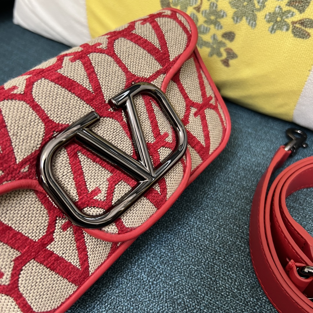 Bagsaaa Va1e*ntin0 Garavani Loco Toile Iconographe Red Crossbody bag - 20 x 11 x 5cm