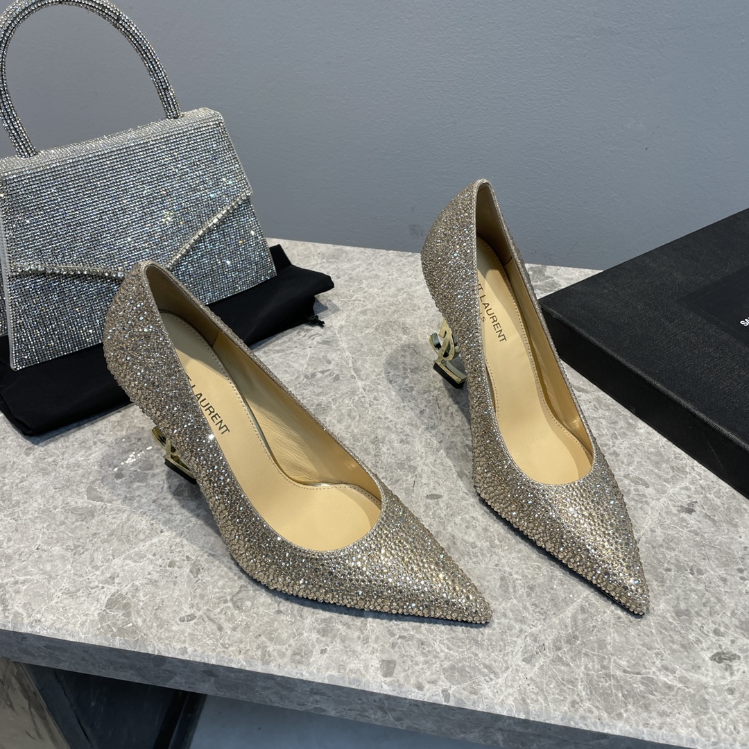 Bagsaaa Y51 Opyum 110 Gold Glitter Pumps
