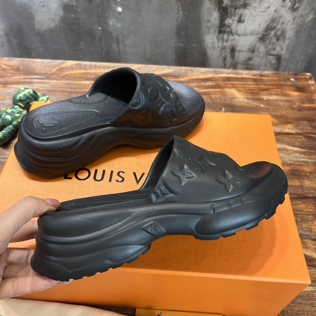 Bagsaaa L0vis Vvtt0n Pool 55 Flat Comfort Mule Black