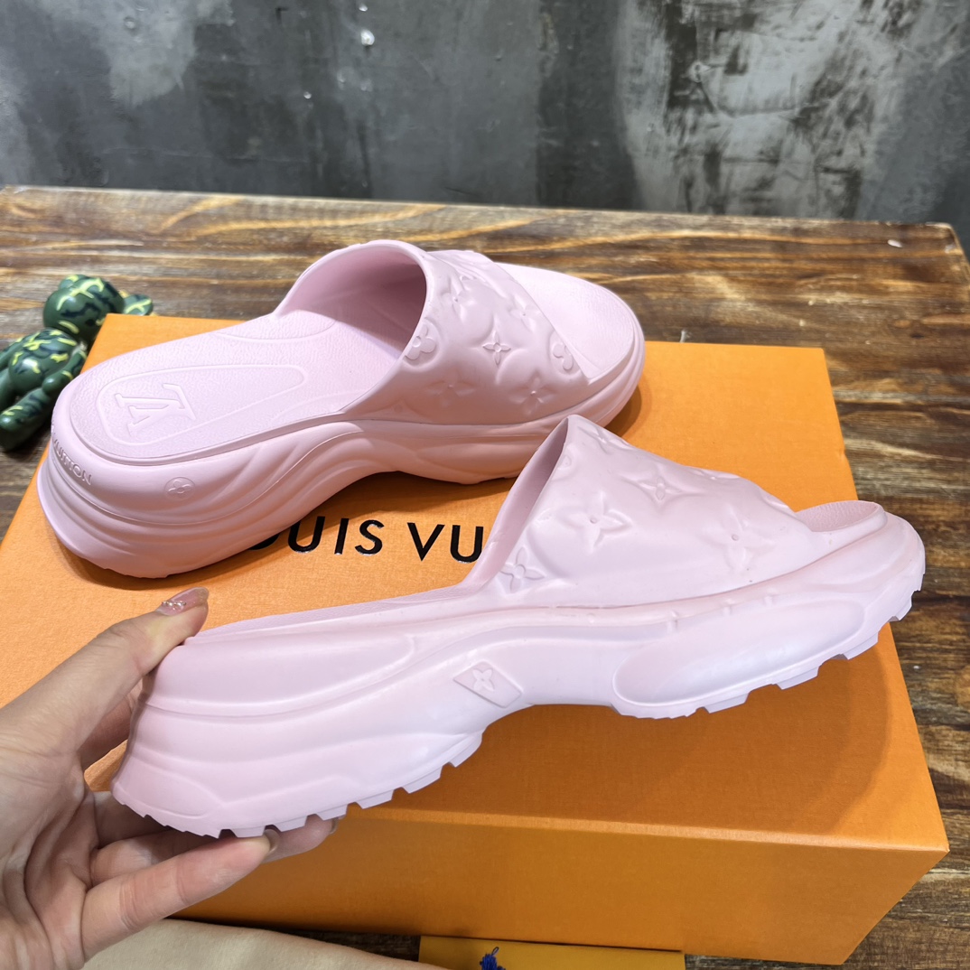 Bagsaaa L0vis Vvtt0n Pool 55 Flat Comfort Mule Pink