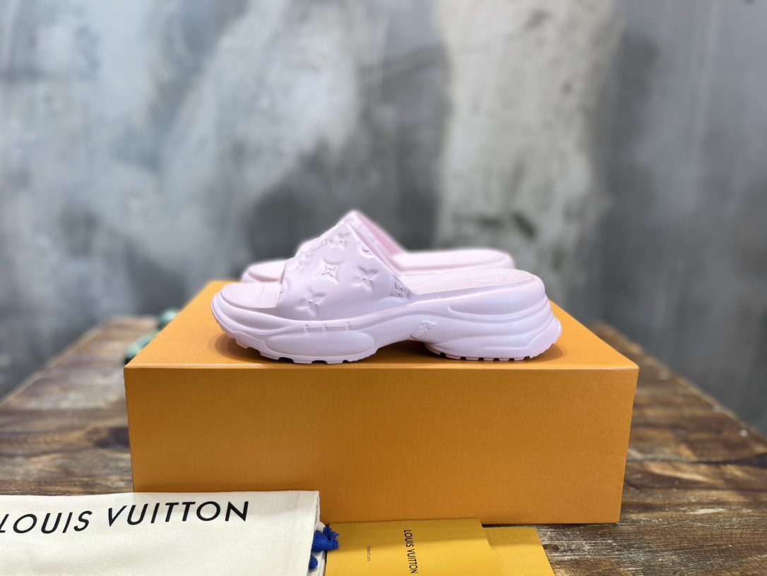 Bagsaaa L0vis Vvtt0n Pool 55 Flat Comfort Mule Pink