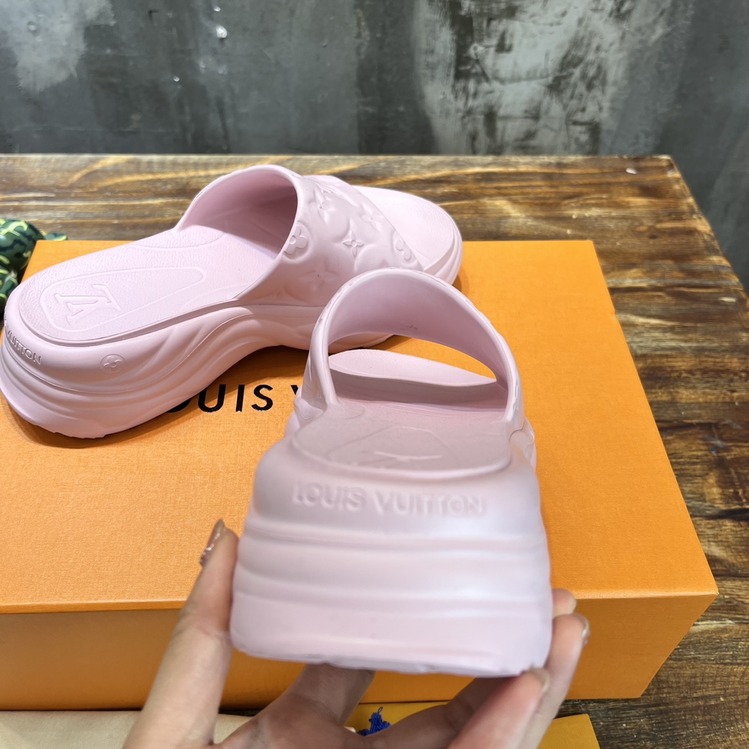Bagsaaa L0vis Vvtt0n Pool 55 Flat Comfort Mule Pink