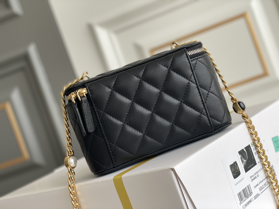 Bagsaaa Ch**el Vanity Black Bag - 17x9.5x8cm