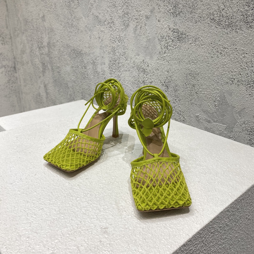 Bagsaaa B0tt*ga Ven*ta Stretch Leather Trimmed Mesh Pumps in Light Green
