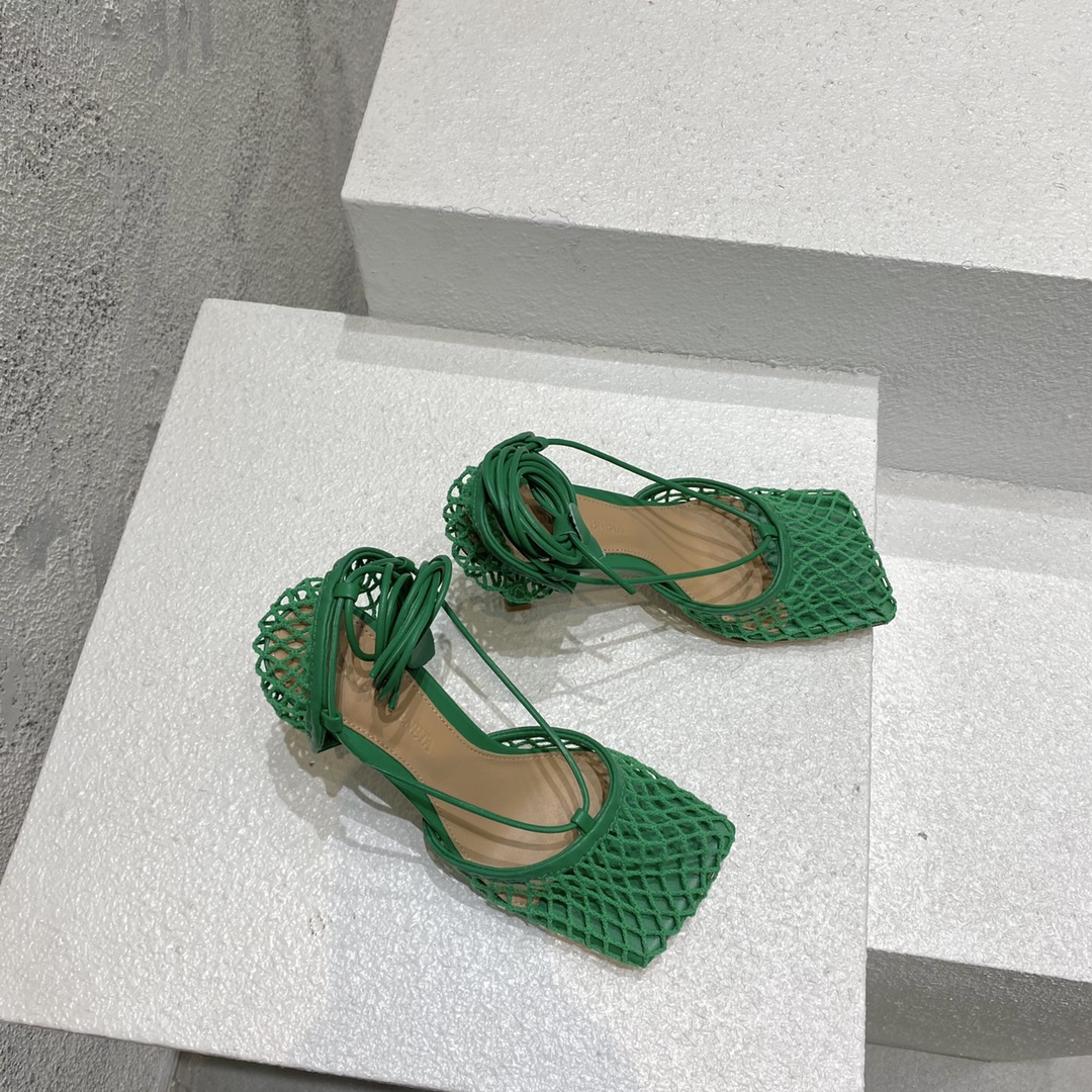 Bagsaaa B0tt*ga Ven*ta Stretch Leather Trimmed Mesh Pumps in Green