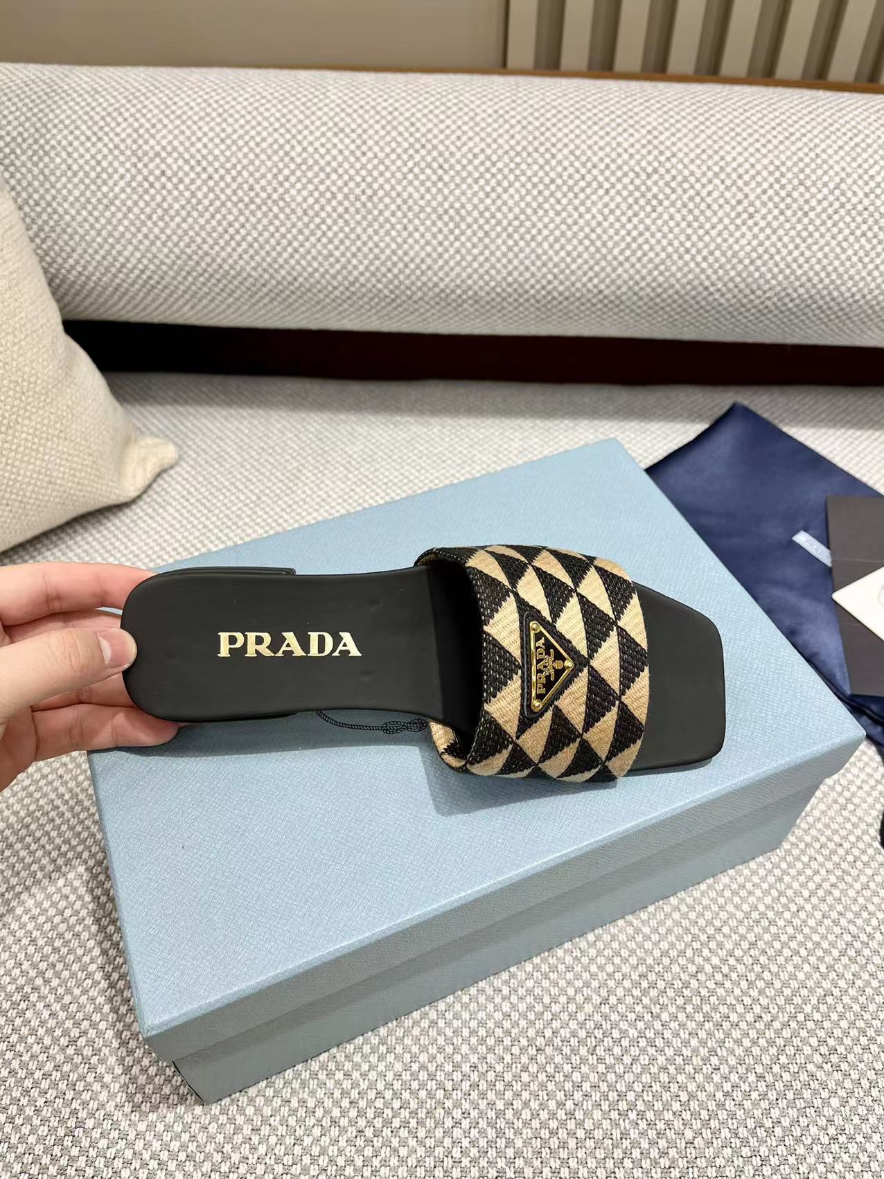 Bagsaaa Pra*a Embroidered fabric slides